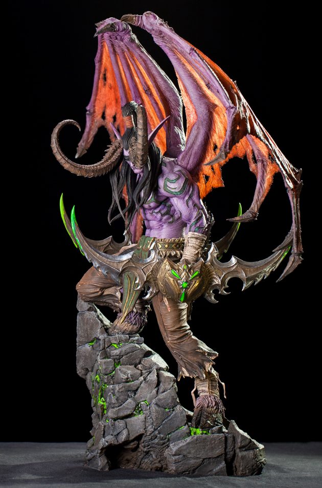 illidan-stormrage-polyresin-statue-1